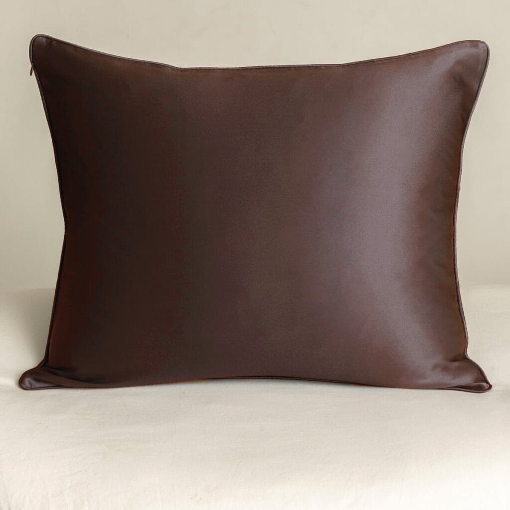 Sidenörngott i 100 % mullbärssilke för hud och hår.